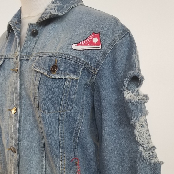 Distressed denim jacket with red converse patch - Picture 6 of 8